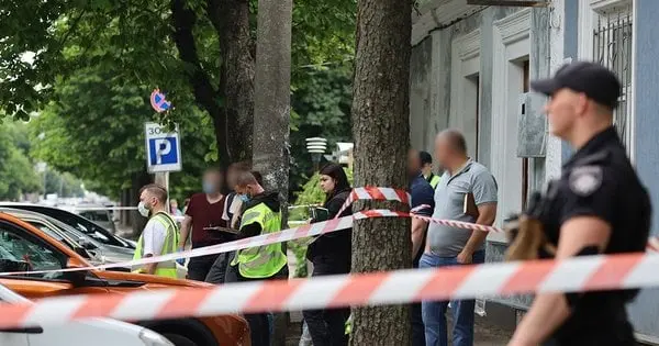У центрі Житомира 63-річний чоловік застрелив колишню дружину та вчинив самогубство