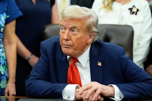 Нова заява Трампа про безпеку України, Зеленський пропонує Путіну переговори у Києві: головні новини ночі 6 вересня 2025 року