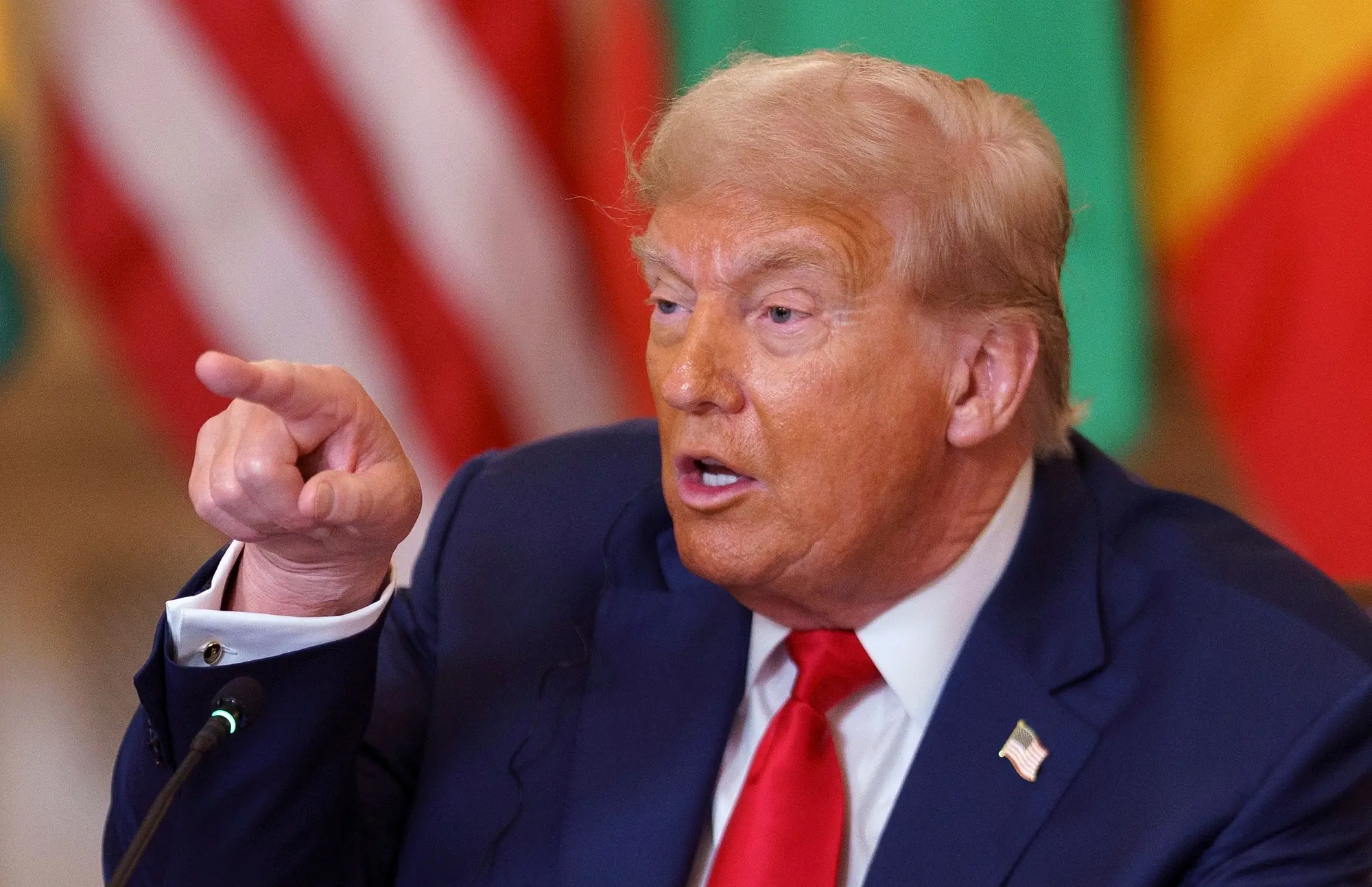 Reuters: Трамп впервые может использовать полномочия президента для военной помощи Украине