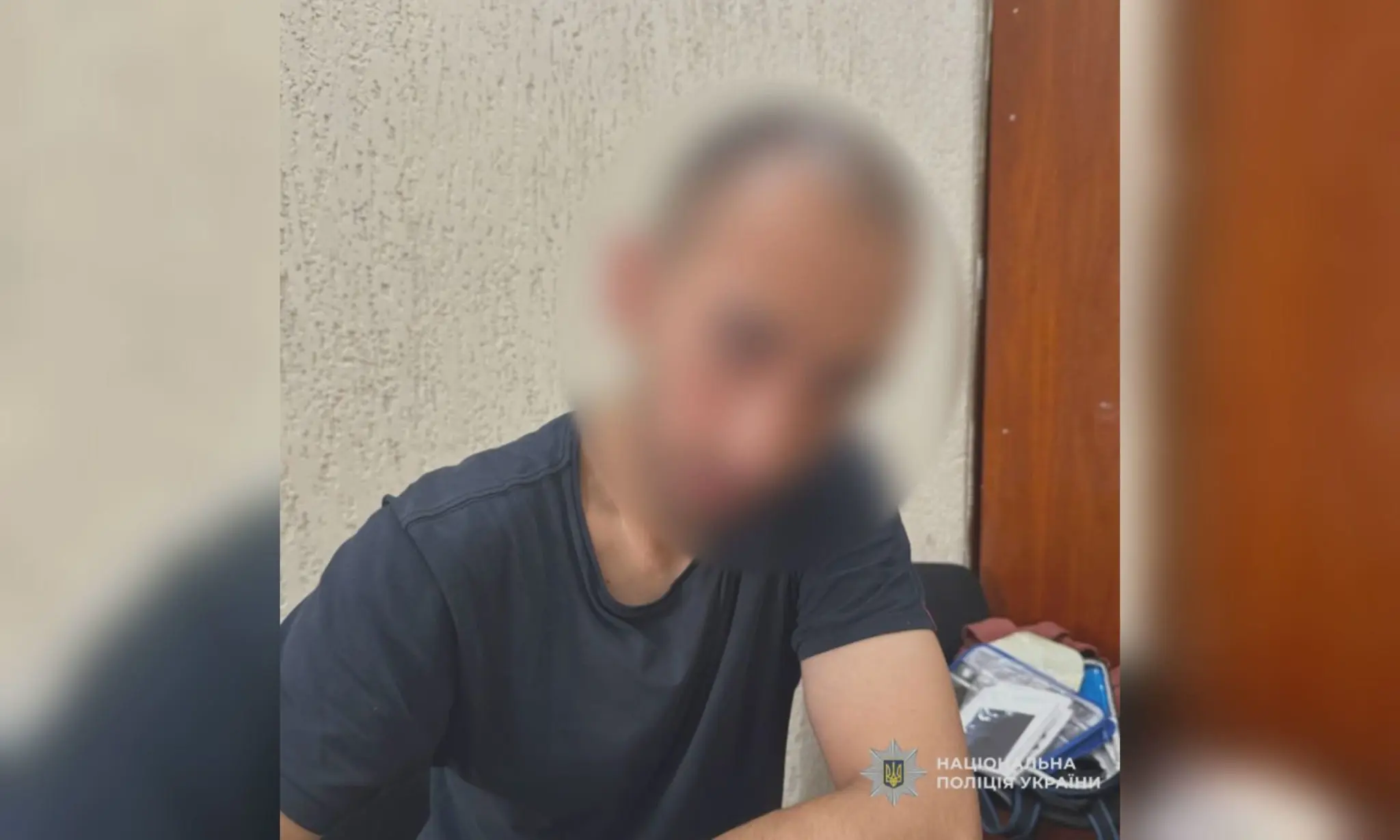 «Це пограбування»: співробітниці фінустанови в Харкові погрожували ножем