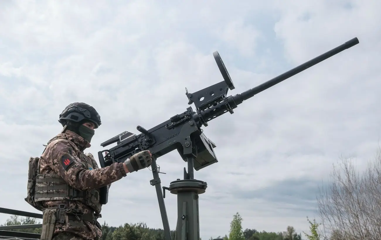 РФ атакувала Україну балістикою і 160 дронами: зафіксовані влучання