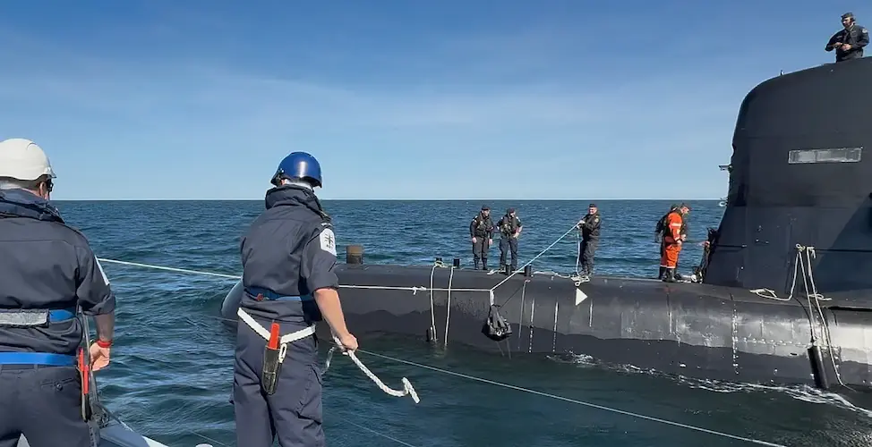У Балтійському морі британське судно врятувало шведську субмарину від нестачі кави