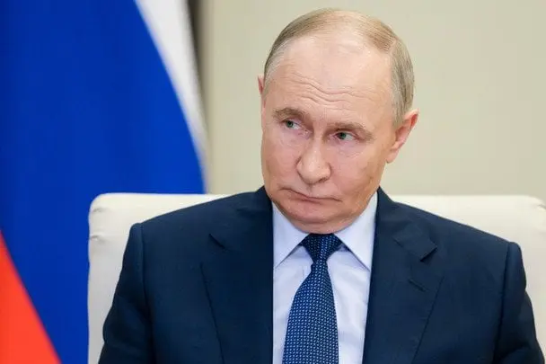Один із літаків супроводу Путіна прибув на Аляску: що відомо
