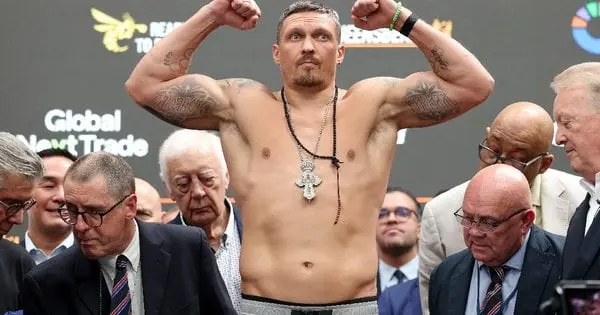 Усик дізнався вердикт від WBO щодо відтермінування бою з Паркером