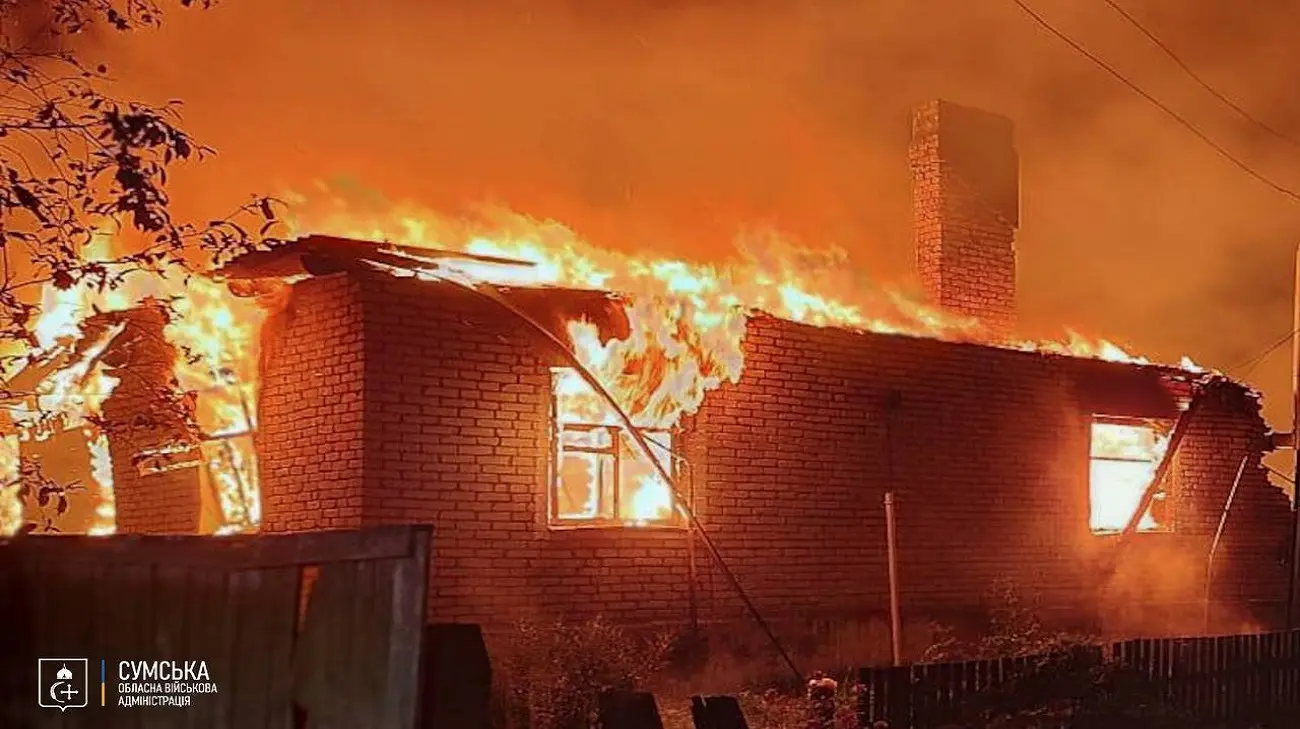 На Сумщині російський БпЛА влучив у будинок, попередньо є постраждалі – ОВА