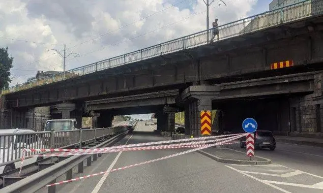Реконструкція шляхопроводу біля станції метро "Берестейська" у Києві