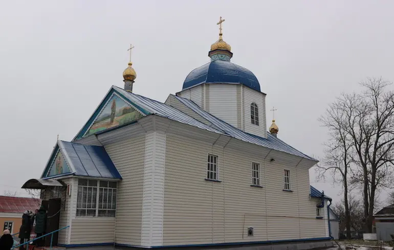 На Рівненщині бензопилами розпиляли храм XVIII століття: у поліції та ОВА не виявили порушень
