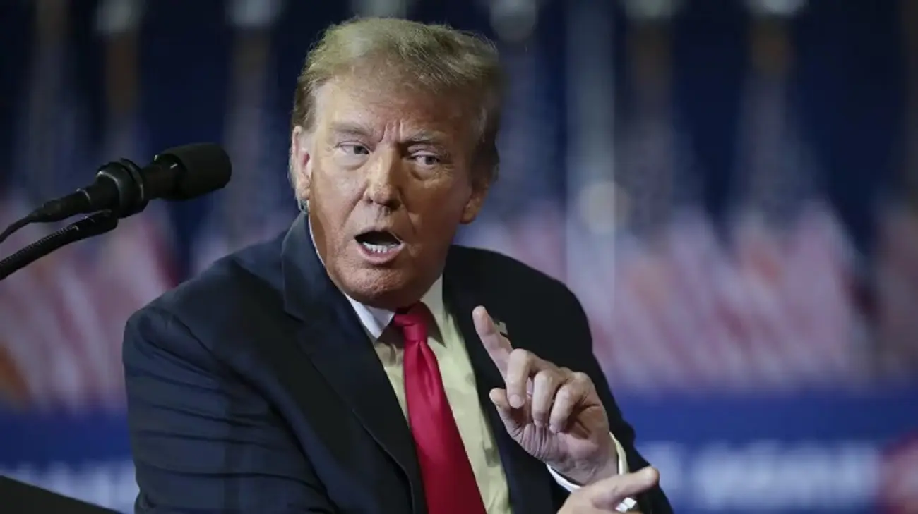 Трамп не виключає додаткових мит проти Китаю через купівлю нафти РФ