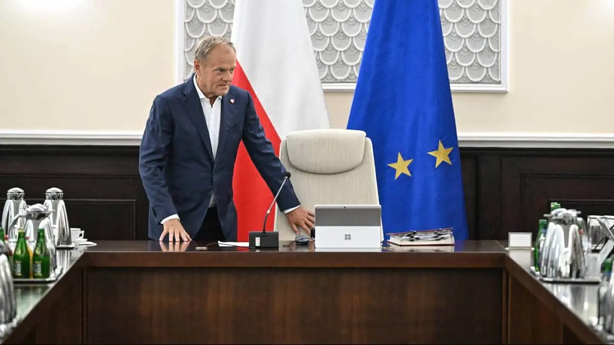 Туск звернувся до поляків, яких "розчарував" день інавгурації нового президента