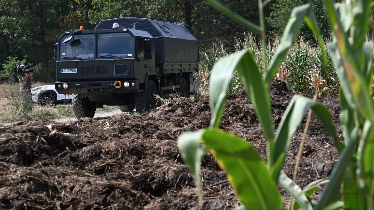 Міністр оборони Польщі звинуватив Росію в провокації після падіння дрона