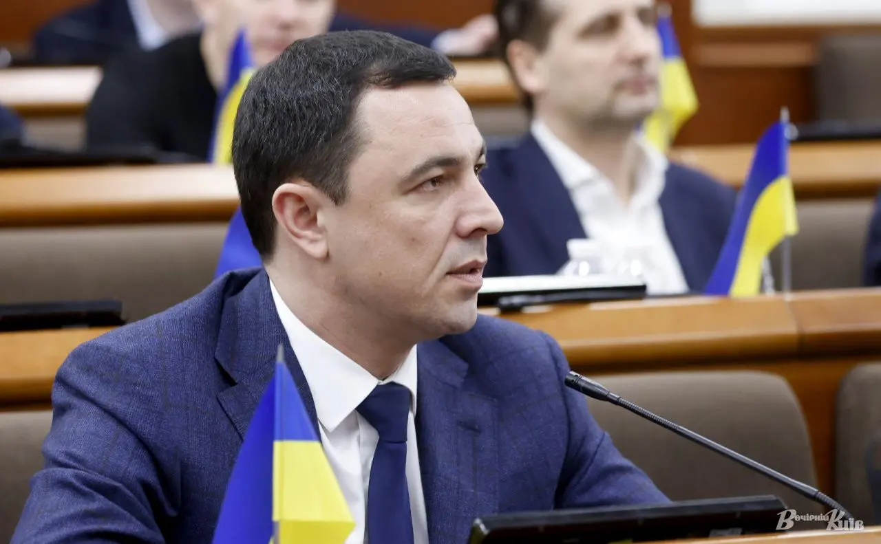 З Володимира Прокопіва зняли цілодобовий домашній арешт та електронний браслет