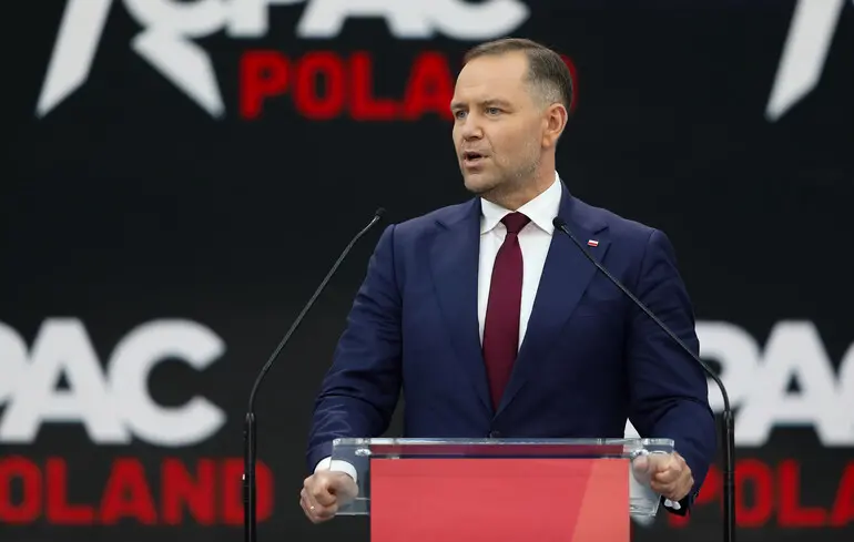 Президент Польщі прокоментував скандал із прапором УПА на концерті Коржа