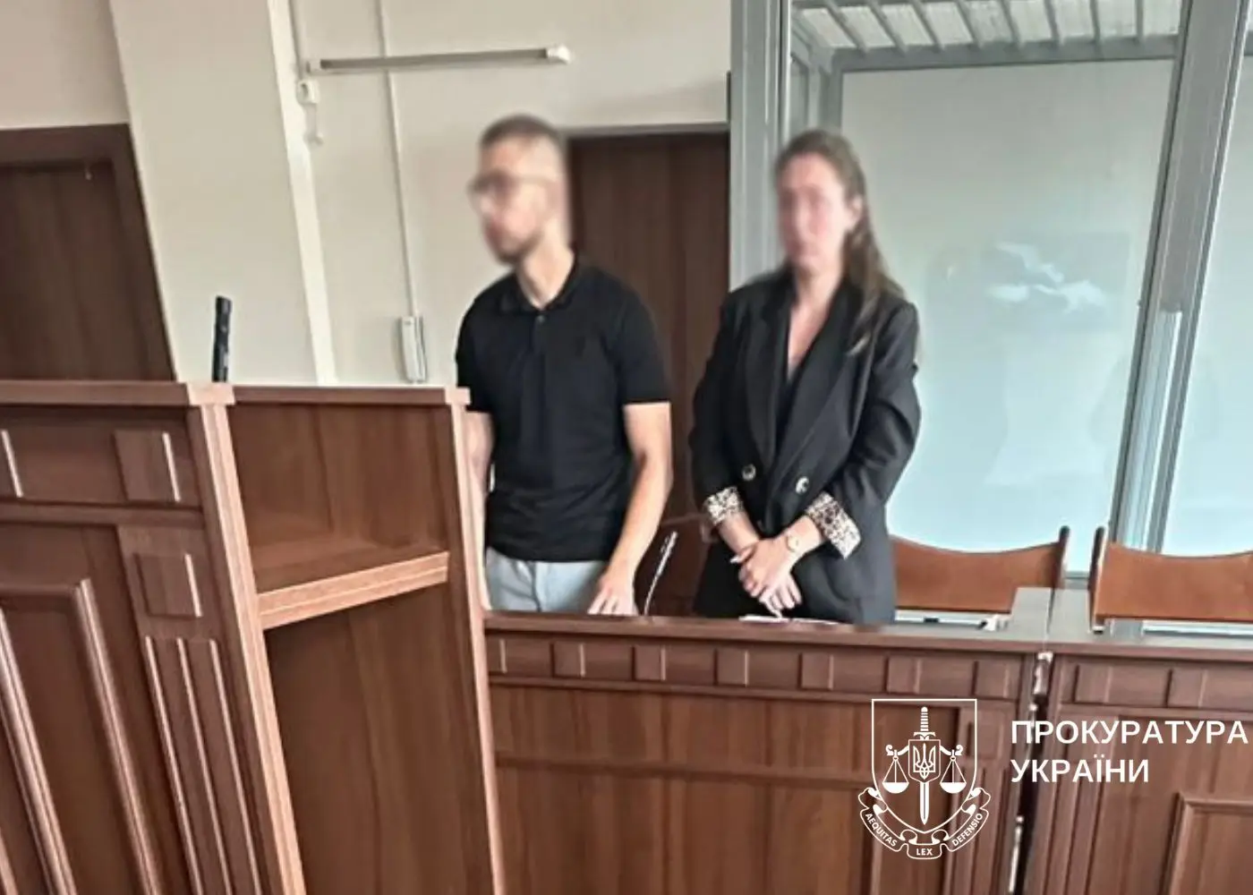 Столичний юрист підозрюється в організації незаконного виїзду чоловіка за кордон за 34 тисячі євро
