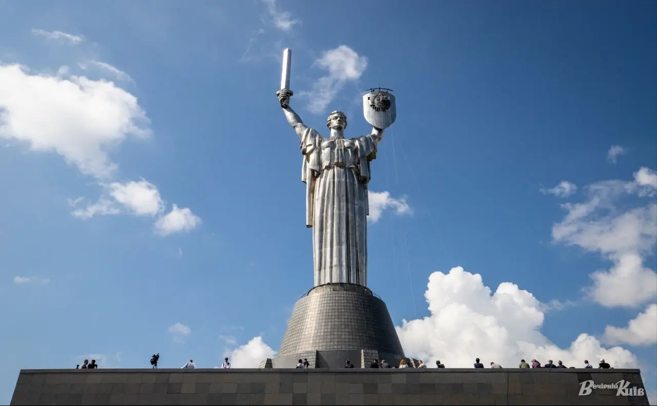 У столичному музеї війни презентують мистецький погляд на монумент Батьківщина-мати