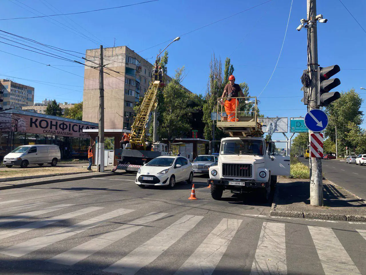 У Київському районі Одеси розпочали модернізацію світлофора