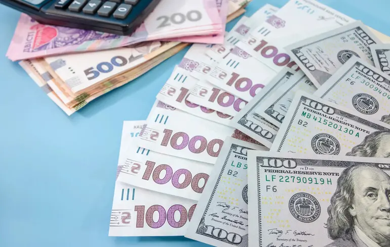 Доходи держбюджету у липні скоротились на десятки мільярдів — Мінфін