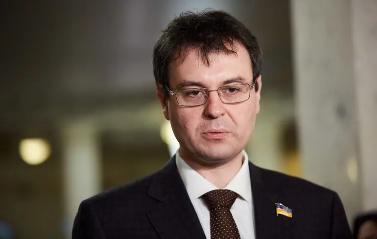 Збитки України від війни сягають $589 млрд — Гетманцев