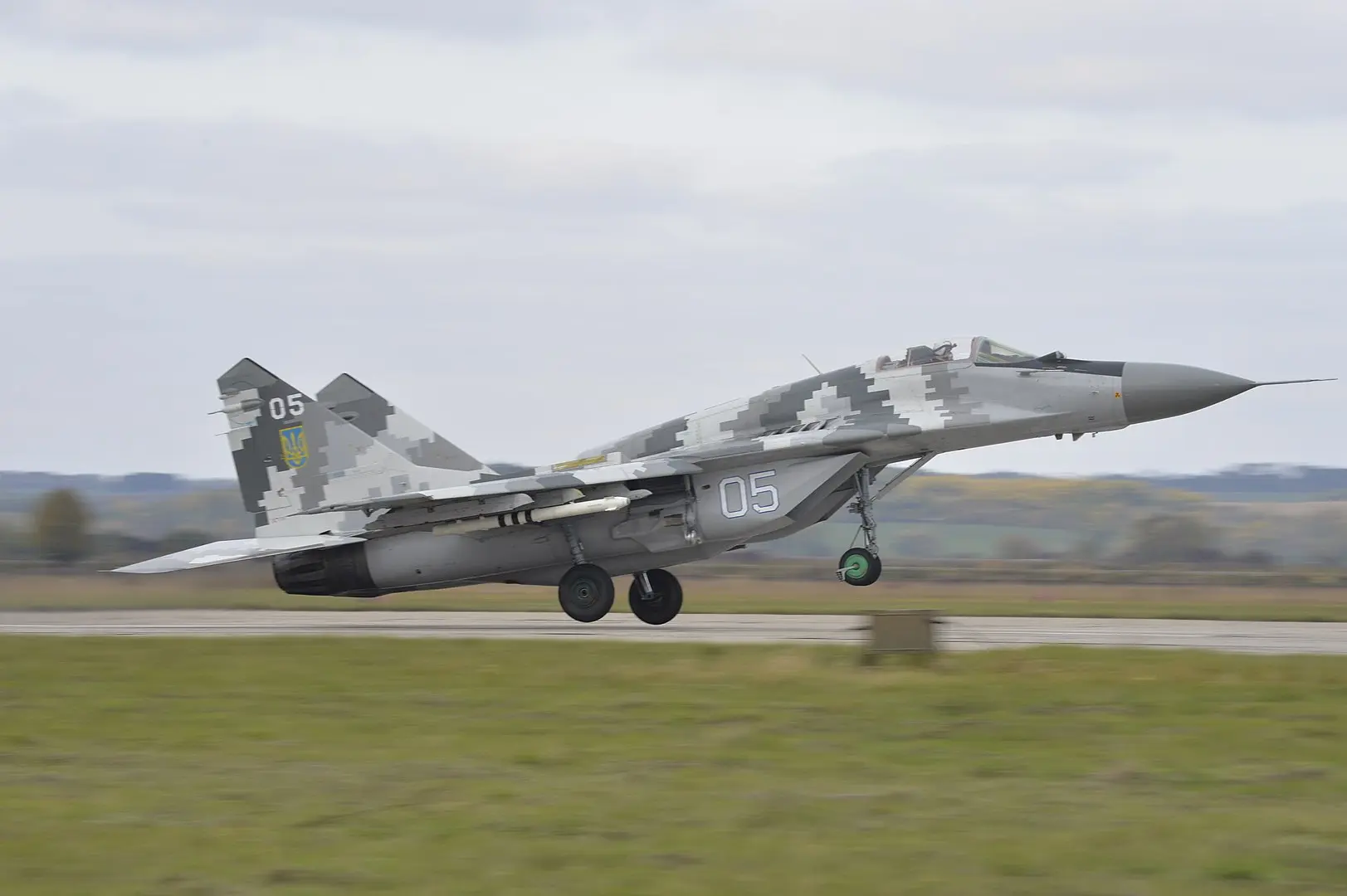 Украинский пилот МиГ-29 погиб при заходе на посадку после боевого вылета