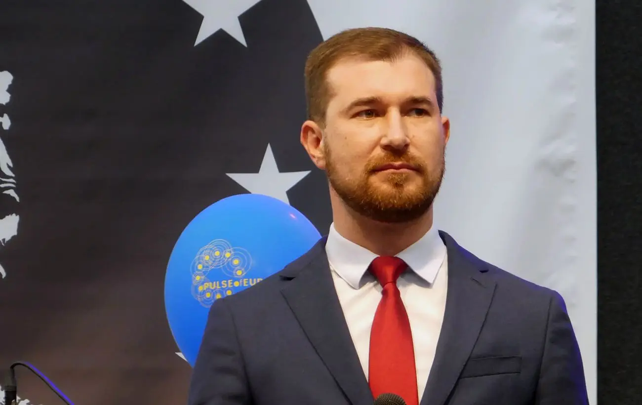 Ситуація навколо міськради Києва раніше відбувалася у Чернігові: Ломако назвав мету