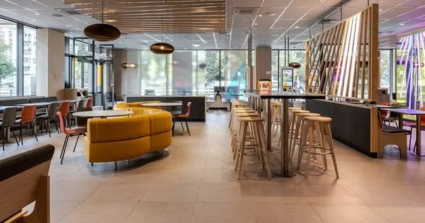 У Львові відкрили 11 ресторан міжнародної мережі McDonald's (фото)