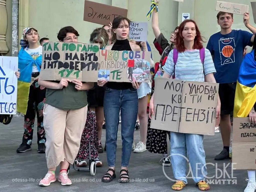 Зеленський відступає? До Ради подано законопроєкт, що повертає незалежність НАБУ