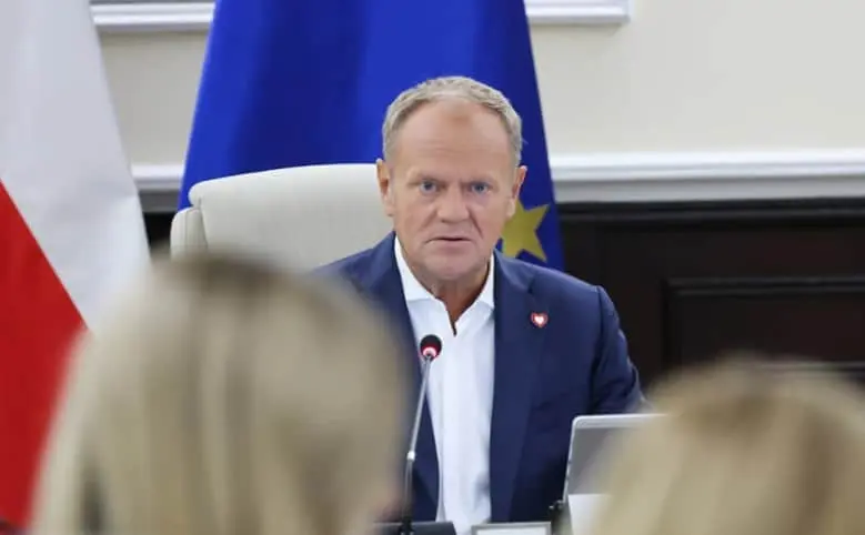 Туск терміново зібрав "безпекових" міністрів через російські БпЛА над Польщею