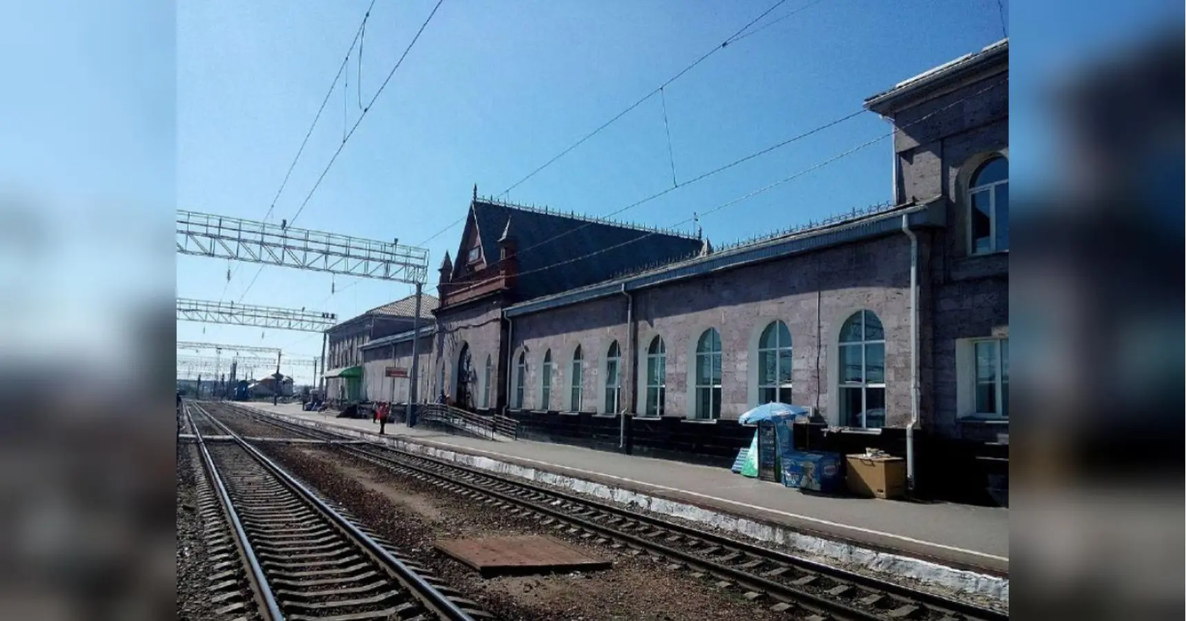 Нічна атака дронів на росію: пошкоджено залізничну станцію та збито