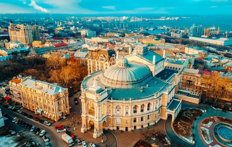 Одесу вранці атакували «шахеди». В місті є пошкодження та постраждалі