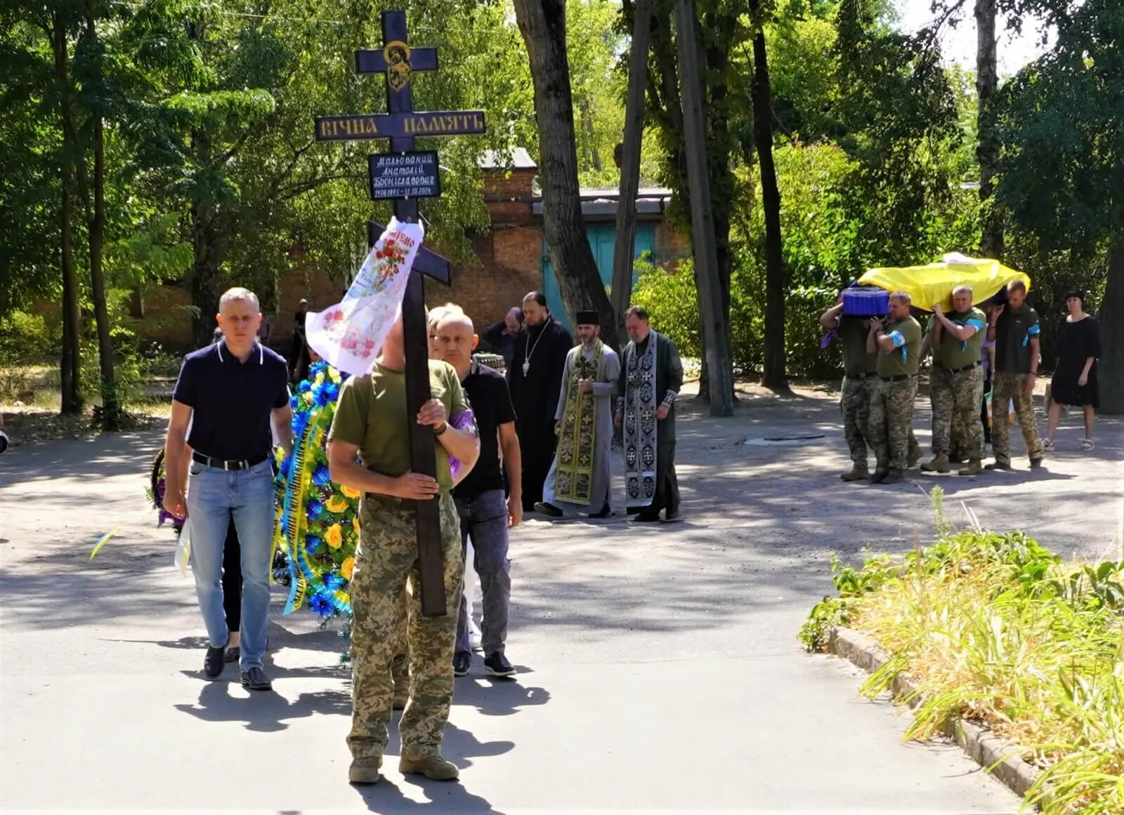 Тривалий час вважався безвісти зниклим: у Нікополі провели в останню путь загиблого військового