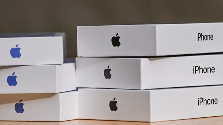 Apple та Росія ведуть переговори щодо RuStore в iPhone