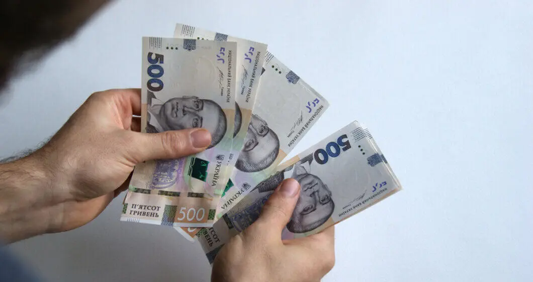 Хто у Дніпрі може заробити 100 тисяч за місяць: популярні вакансії
