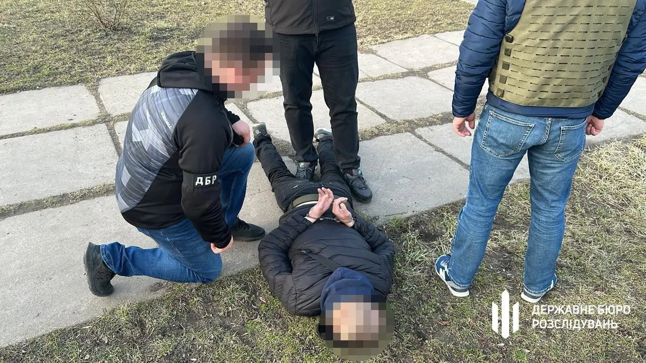 Намагався переправити за кордон потенційних призовників: на Одещині винесли вирок правоохоронцю