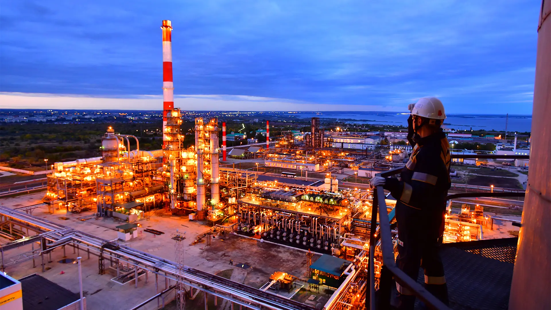 Силы обороны поразили Сызранский нефтеперерабатывающий завод – видео