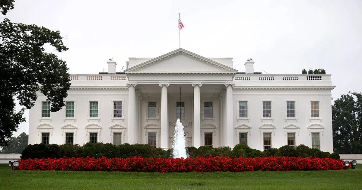 Трамп поговорить з Навроцьким після падіння дронів у Польщі