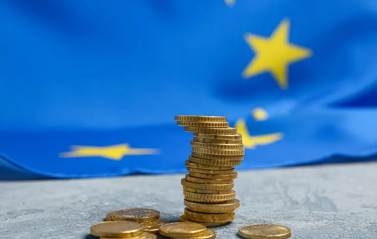 Промисловість єврозони вперше зростає з червня 2022 року, незважаючи на тарифи Трампа – Bloomberg 