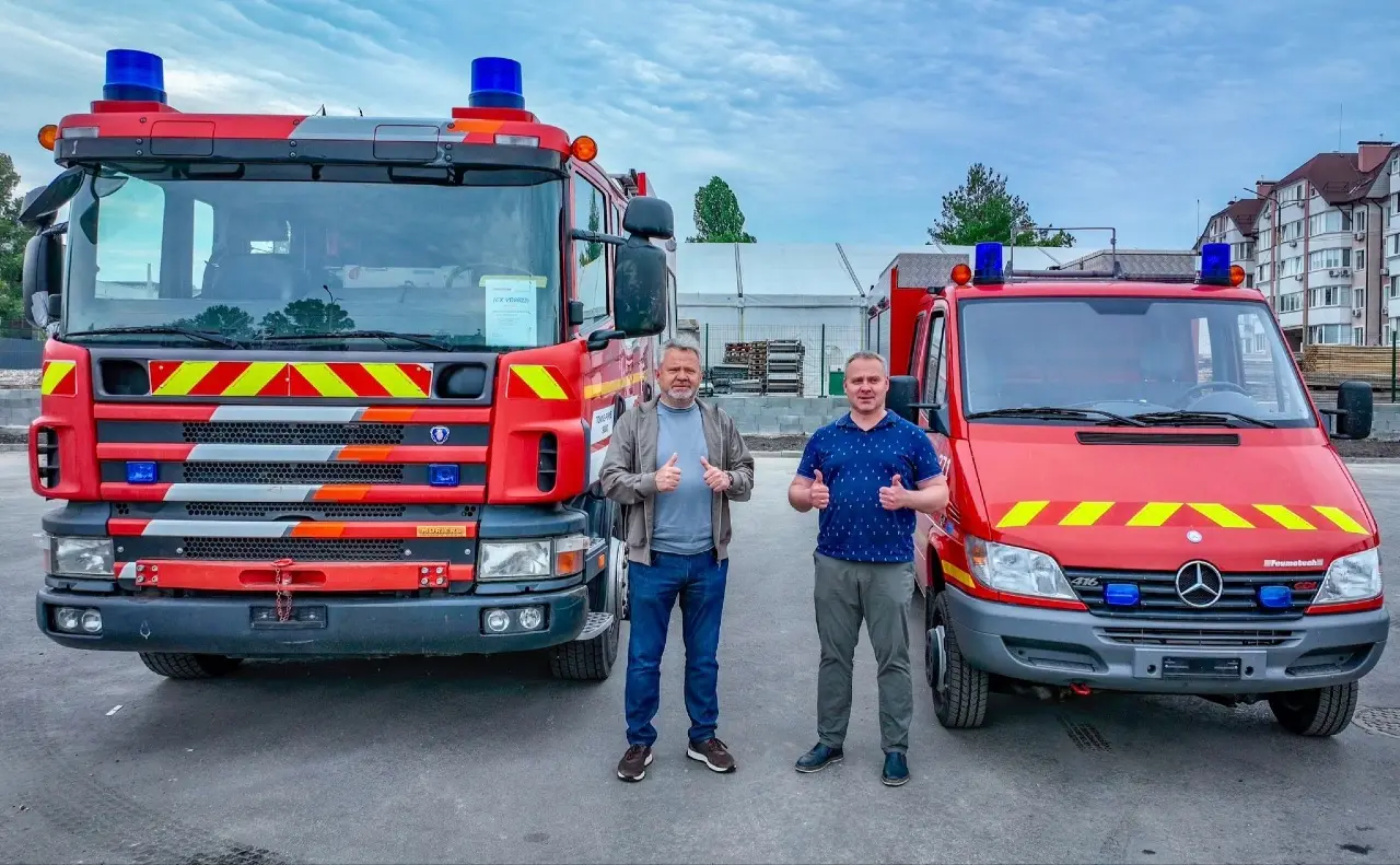 Бучанська громада отримала пожежну та аварійно-рятувальну автівки зі Швейцарії