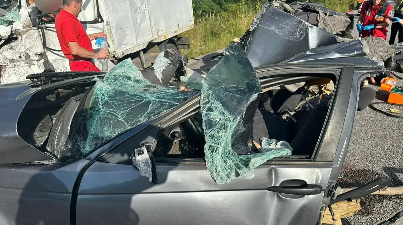 На Вінниччині сталась ДТП, в результаті якої загинули дві людини