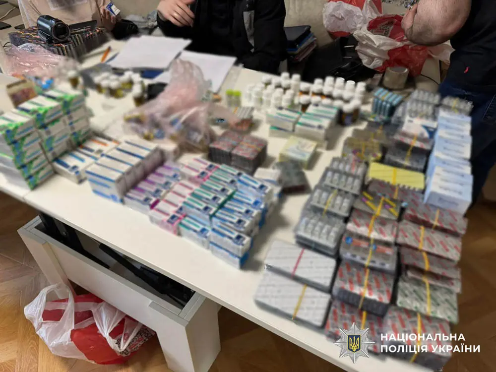 Нацполіція ліквідувала на Харківщині наймасштабніше в Україні підпільне виробництво анаболічних стероїдів (відео, фото)
