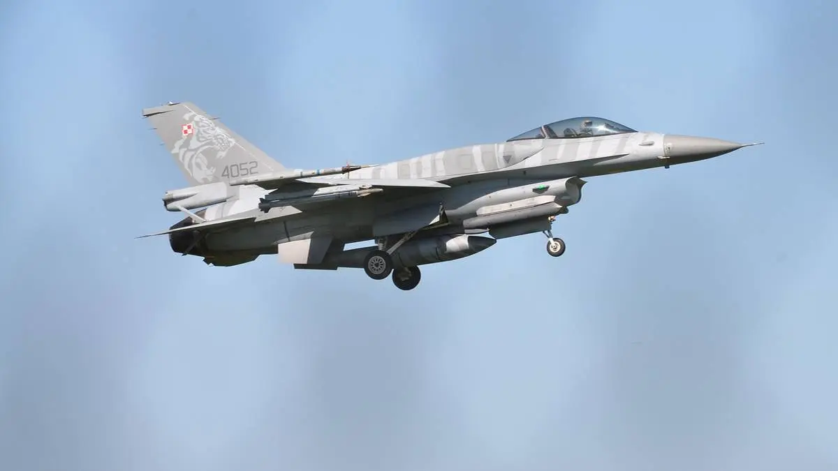 У Польщі призупинили польоти F-16 після катастрофи на репетиції авіашоу