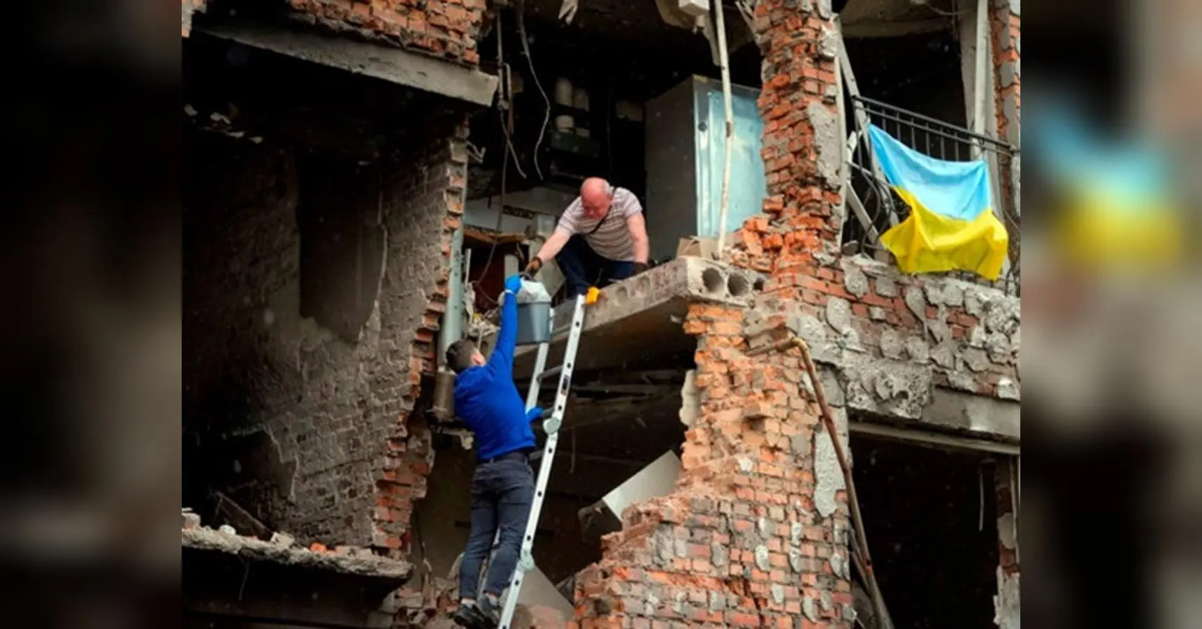 Пенсіонерів дозволили «призивати» в «Армію відновлення»: скільки обіцяють платити