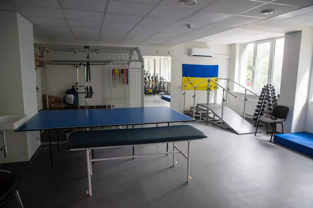 У Києві відкрили центр протезування, побудований за допомогою Берліна