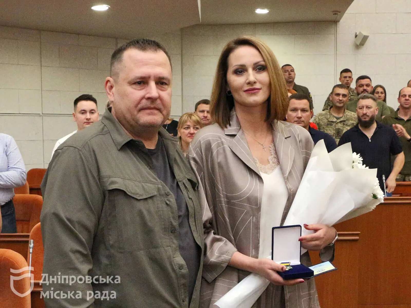 У Дніпрі під час сесії традиційно нагородили медичних працівників