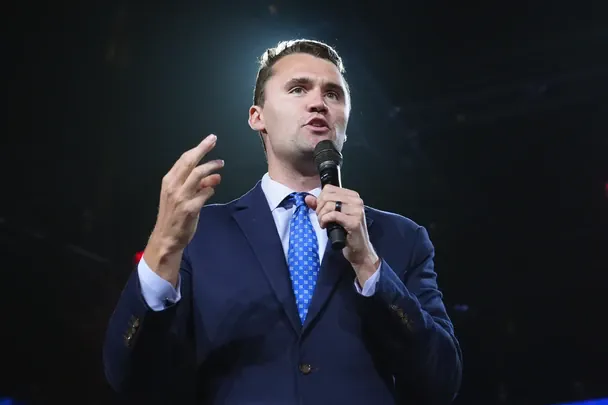 У США після стрілянини помер ультраправий активіст Чарлі Кірк: хто він і що говорив про Україну