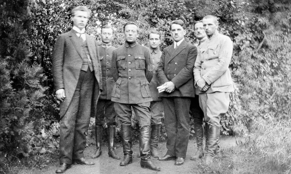 Чи був «дерибан» у часи УНР: що відомо про корупцію 100 років тому