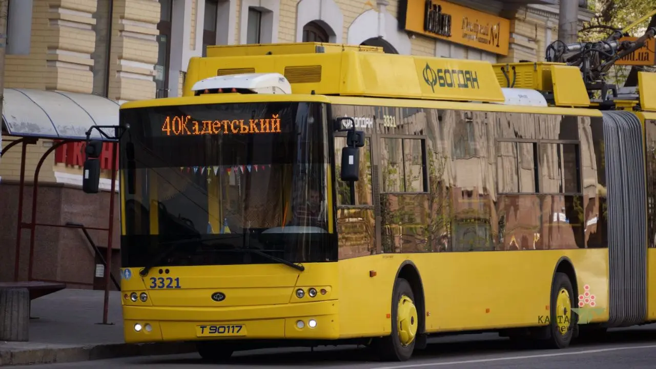 Зміни в маршрутах тролейбусів №40 у Києві через дорожні роботи