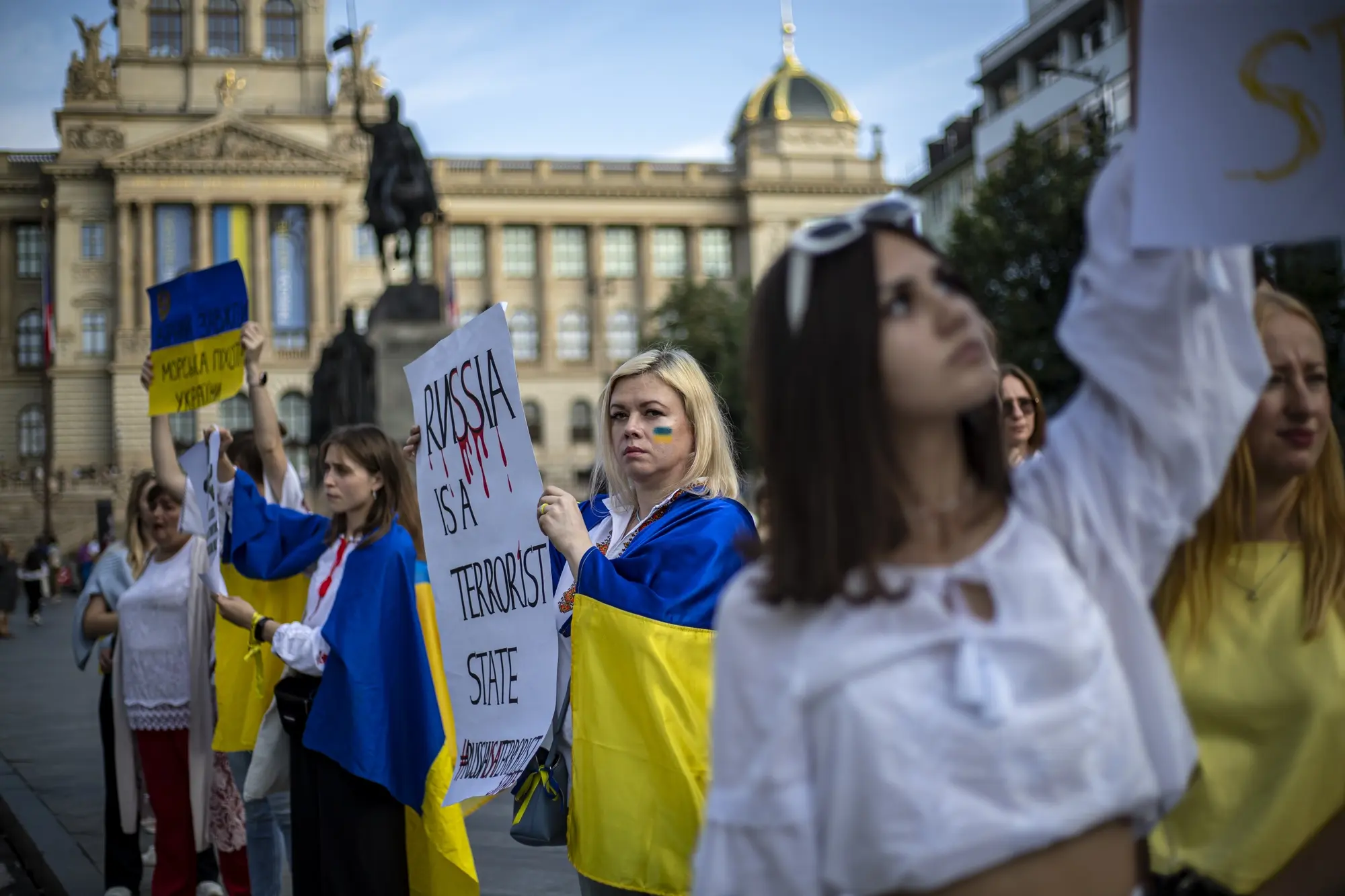 Украинские беженцы вложили в чешскую экономику больше, чем получили помощи – BIS