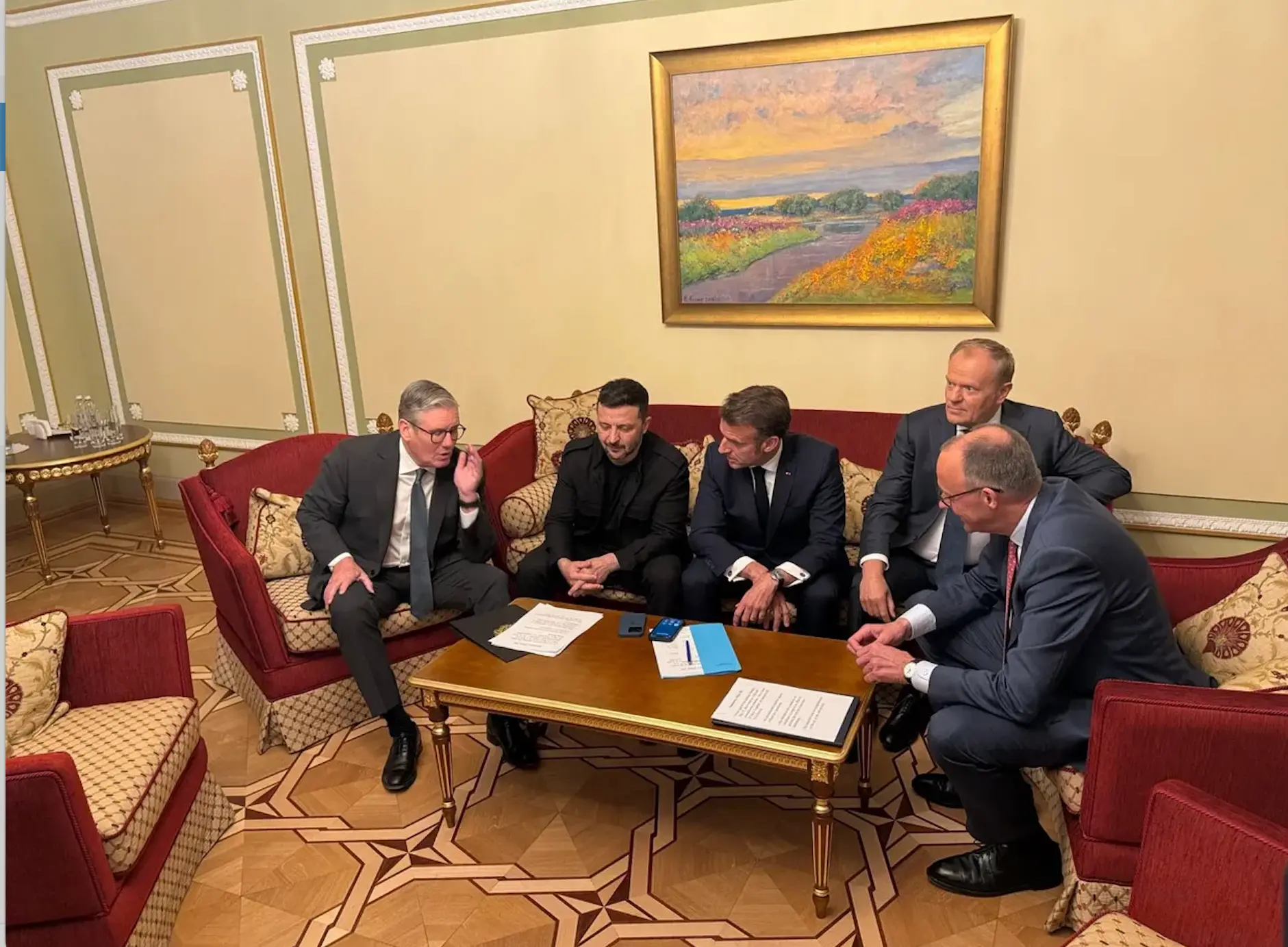 The Telegraph: Европа готовится долгосрочно поддерживать Украину в случае отказа Трампа