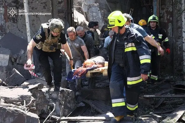 У Дніпрі зросла кількість жертв через балістичний удар РФ