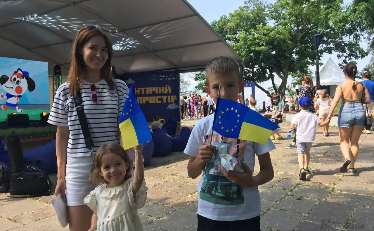 У Києві за підтримки ЄС та UNICEF працював «Дитячий простір для дорослих та малих»