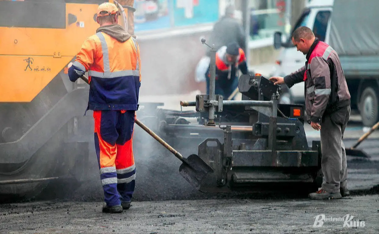 Три дні поспіль рух на мосту через Десенку триватиме двома смугами в кожному напрямку